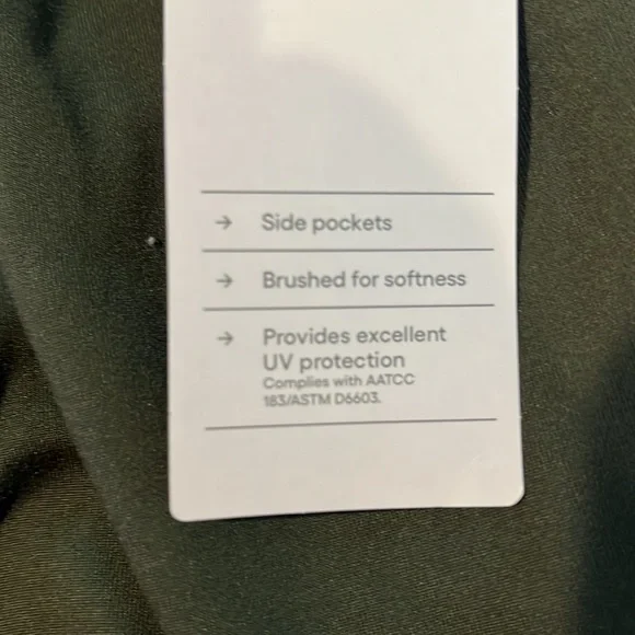 Women’s mid rise 5” shorts. 1914 - Picture 5 of 6